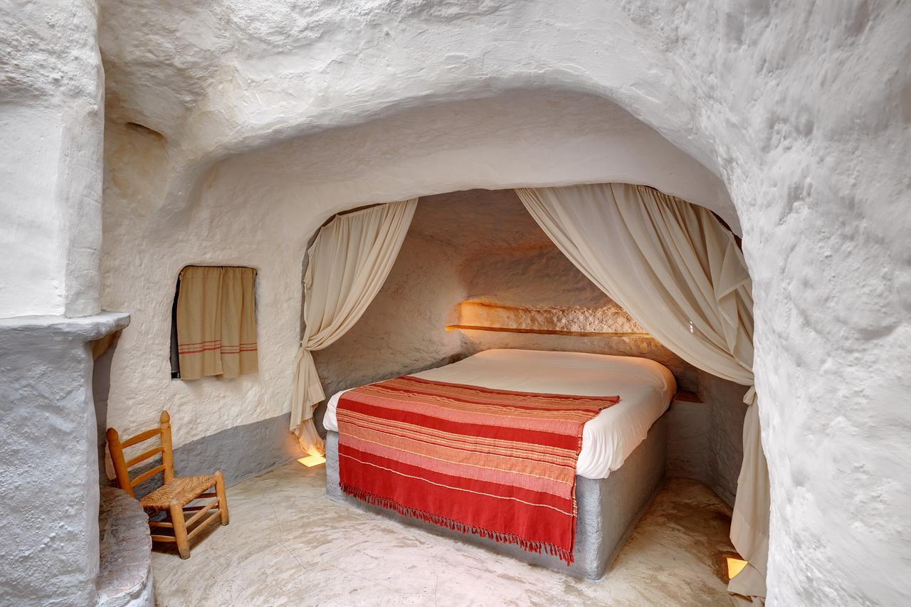 Cueva Las Yeseras Baza Ngoại thất bức ảnh